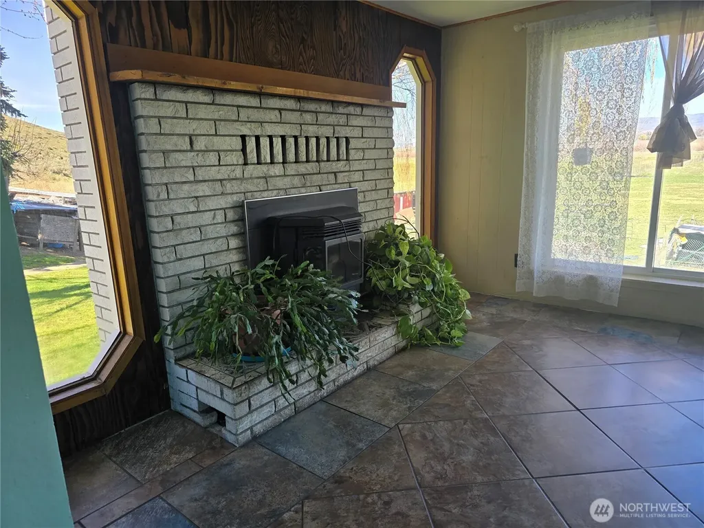 710 Adobe Way Selah WA 98242