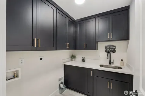 1409 60th Avenue NE Tacoma WA 98422