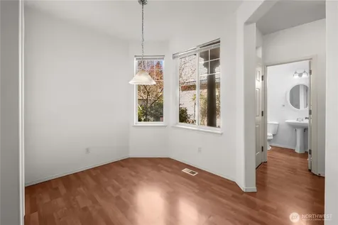 608 Chelan Place NE Renton WA 98059