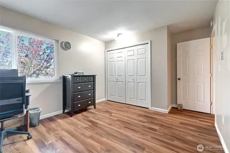 8823 Holly Drive Everett WA 98208