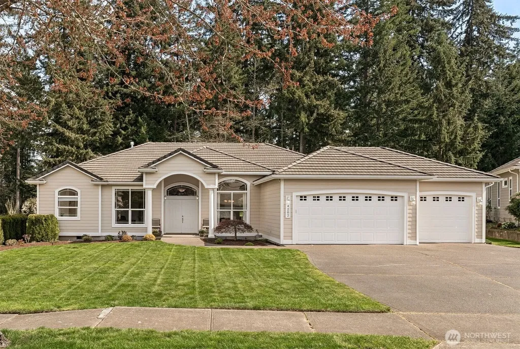 4202 Campus Green Loop NE Lacey WA 98516