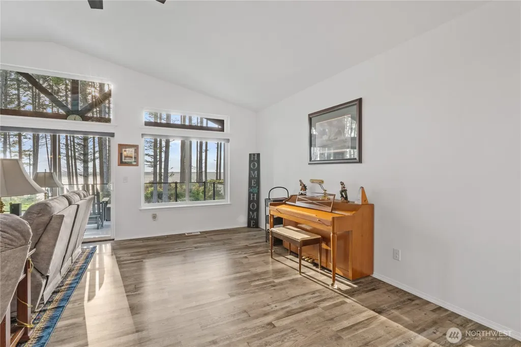 47 Willapa Sands Lane South Bend WA 98586