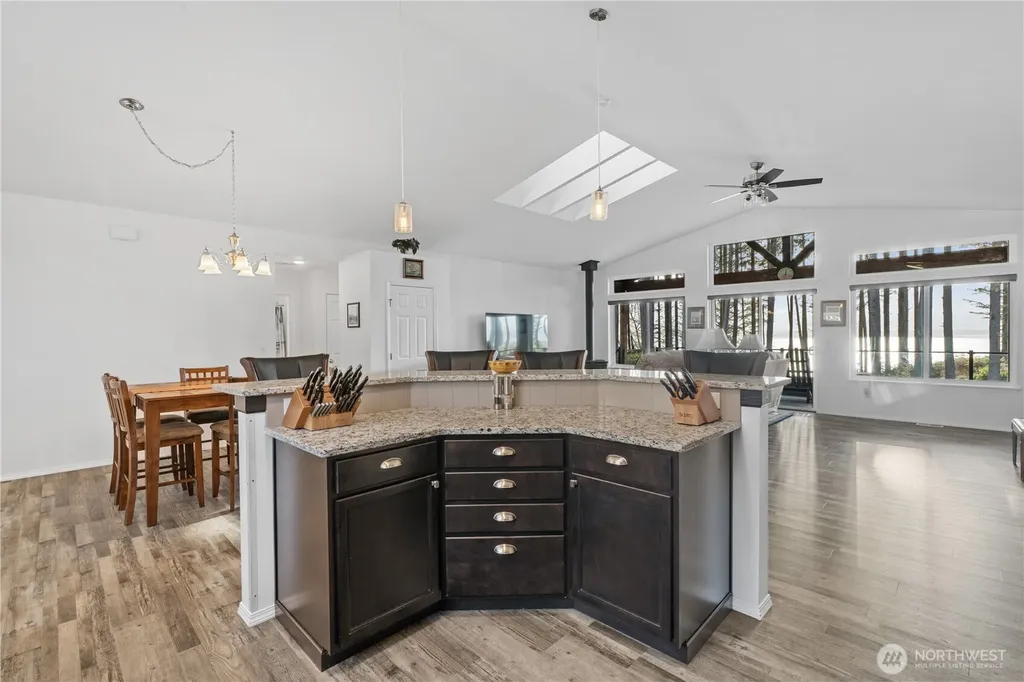 47 Willapa Sands Lane South Bend WA 98586