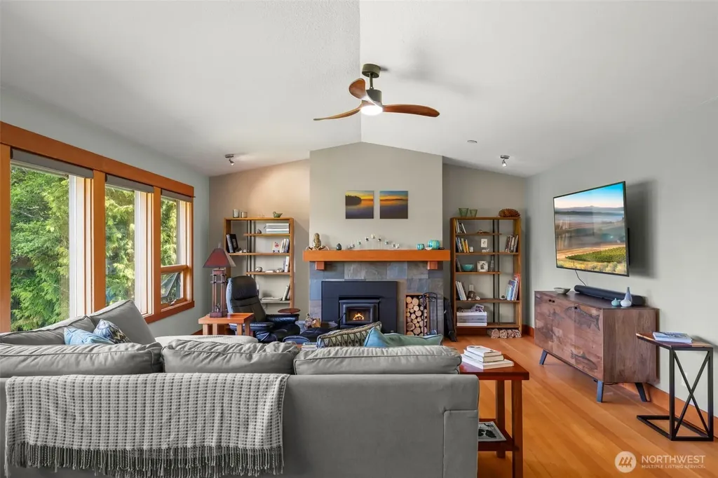 532 Whitecap Road Bellingham WA 98229