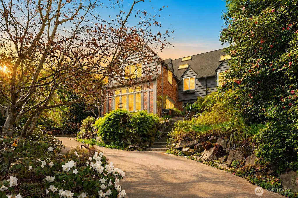 115 Dorffel Drive E Seattle WA 98112