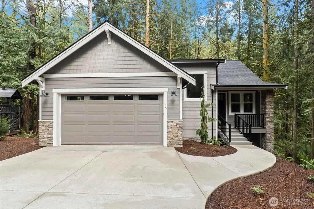 15 Gray Birch Lane Bellingham WA 98229