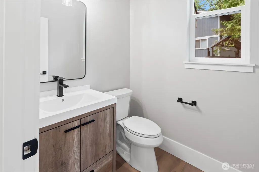 15 Gray Birch Lane Bellingham WA 98229