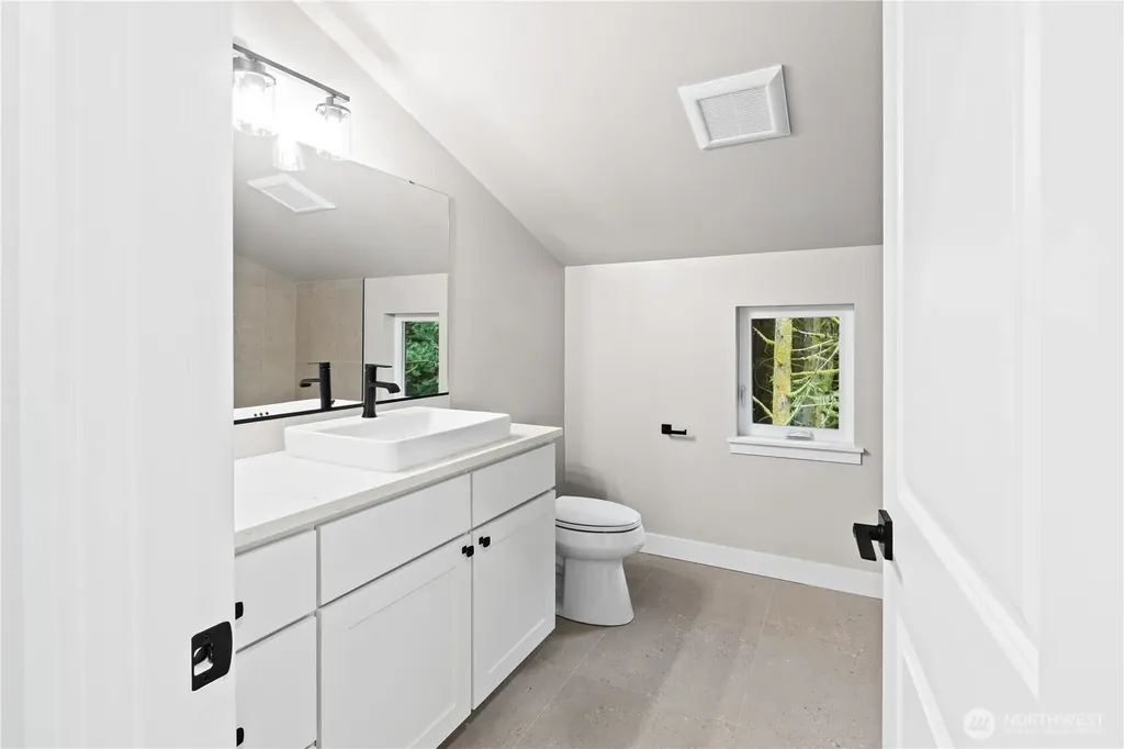 15 Gray Birch Lane Bellingham WA 98229