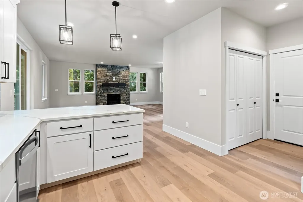 15 Gray Birch Lane Bellingham WA 98229