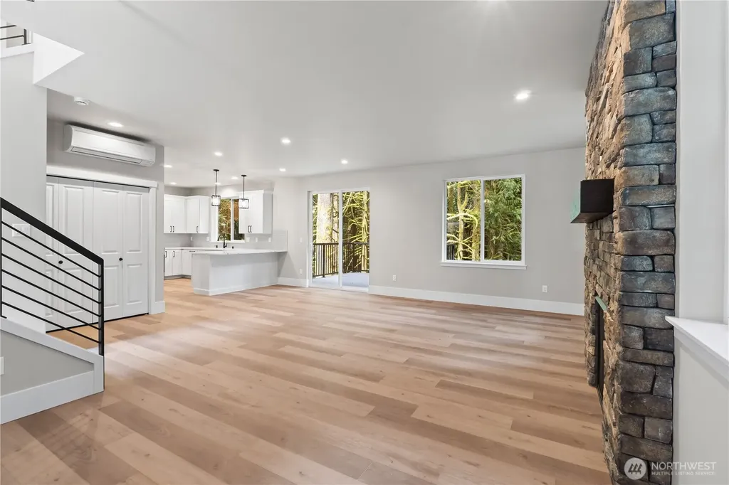 15 Gray Birch Lane Bellingham WA 98229