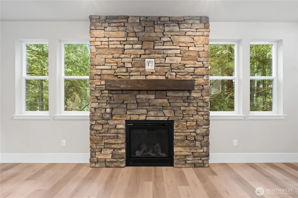 15 Gray Birch Lane Bellingham WA 98229