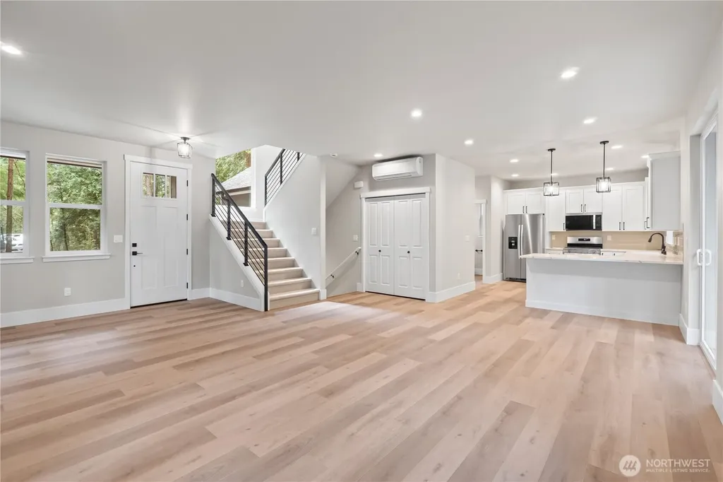15 Gray Birch Lane Bellingham WA 98229