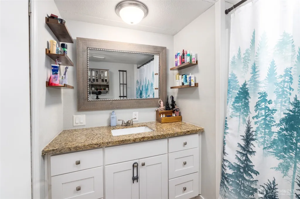 212 Gibson Street Sedro Woolley WA 98284