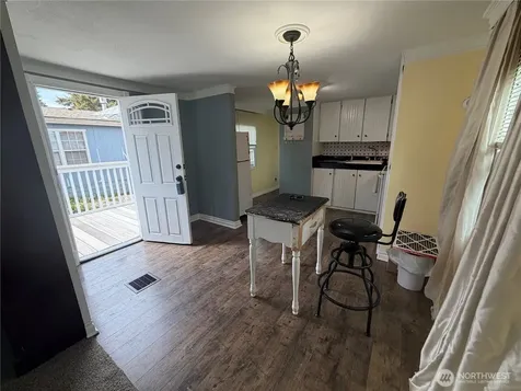 6111 79th Street E Puyallup WA 98371