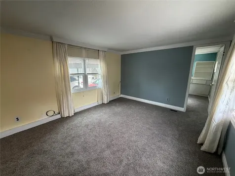 6111 79th Street E Puyallup WA 98371