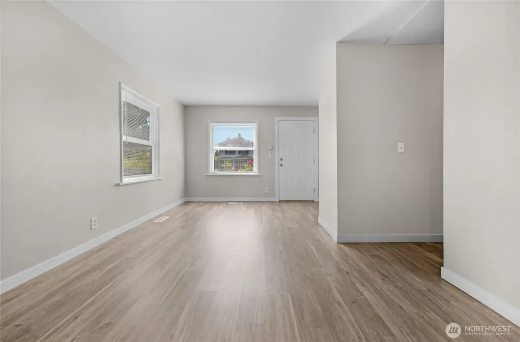 1925 Lombard Everett WA 98201