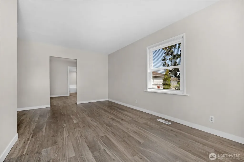 1925 Lombard Everett WA 98201