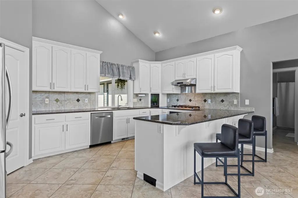 10111 252nd Street E Graham WA 98338