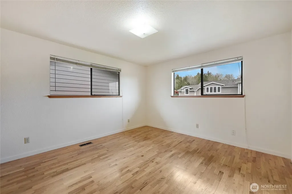 2601 2nd Avenue E Port Orchard WA 98366
