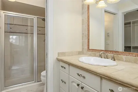 9165 45th Avenue SW Seattle WA 98136