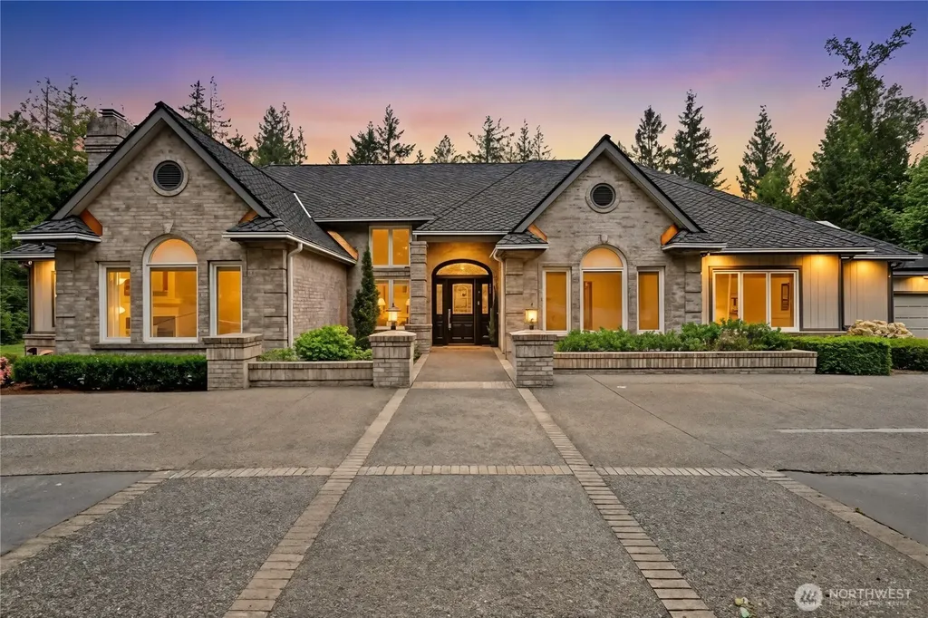 28726 SE 43rd Place Fall City WA 98024