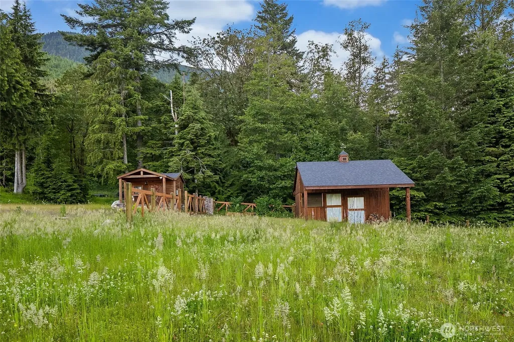 13945 409th Avenue SE North Bend WA 98045
