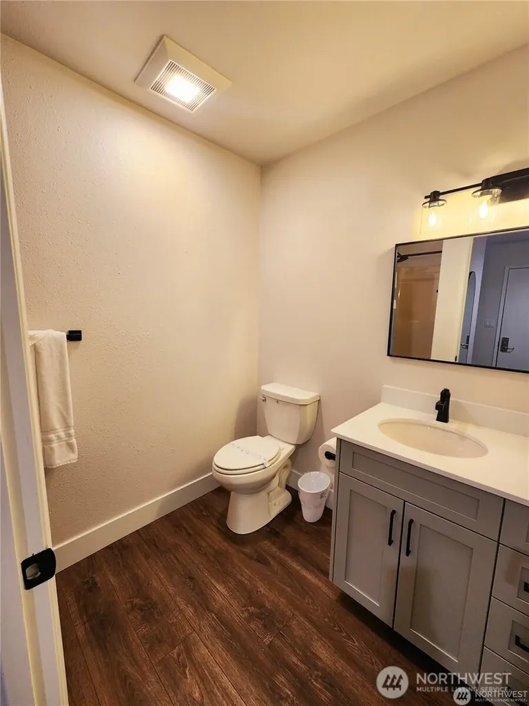 1 Lodge 614-h Manson WA 98831