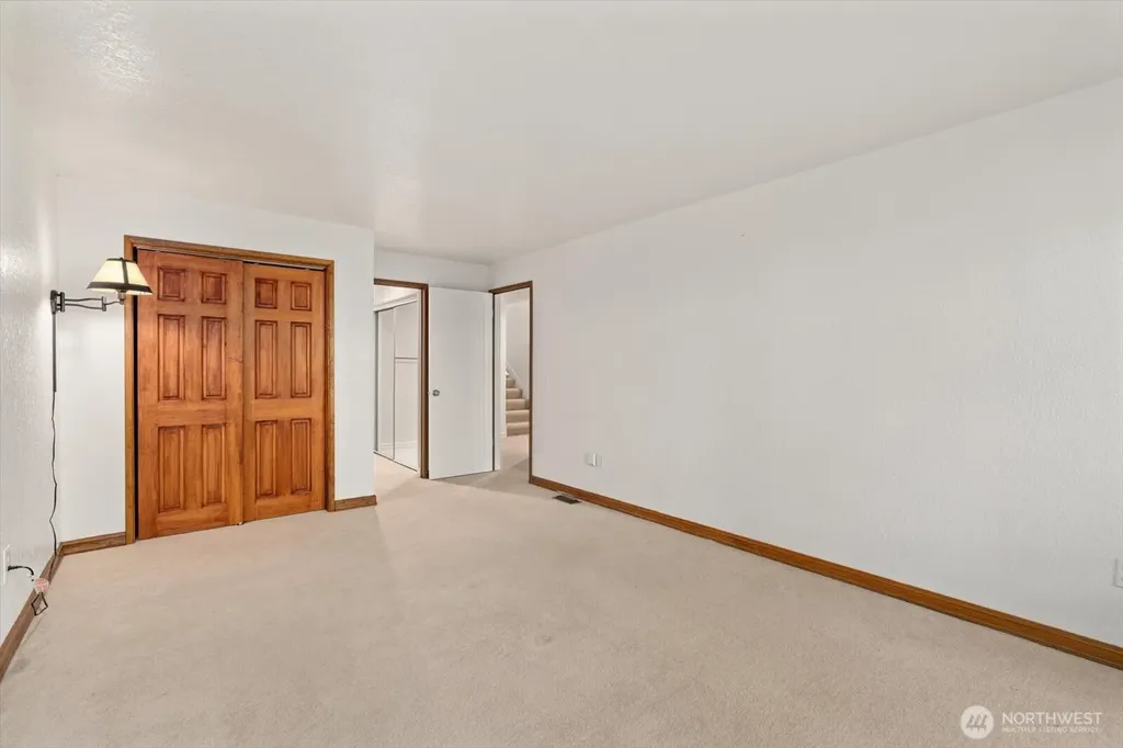 2944 Kennewick Place NE Renton WA 98156