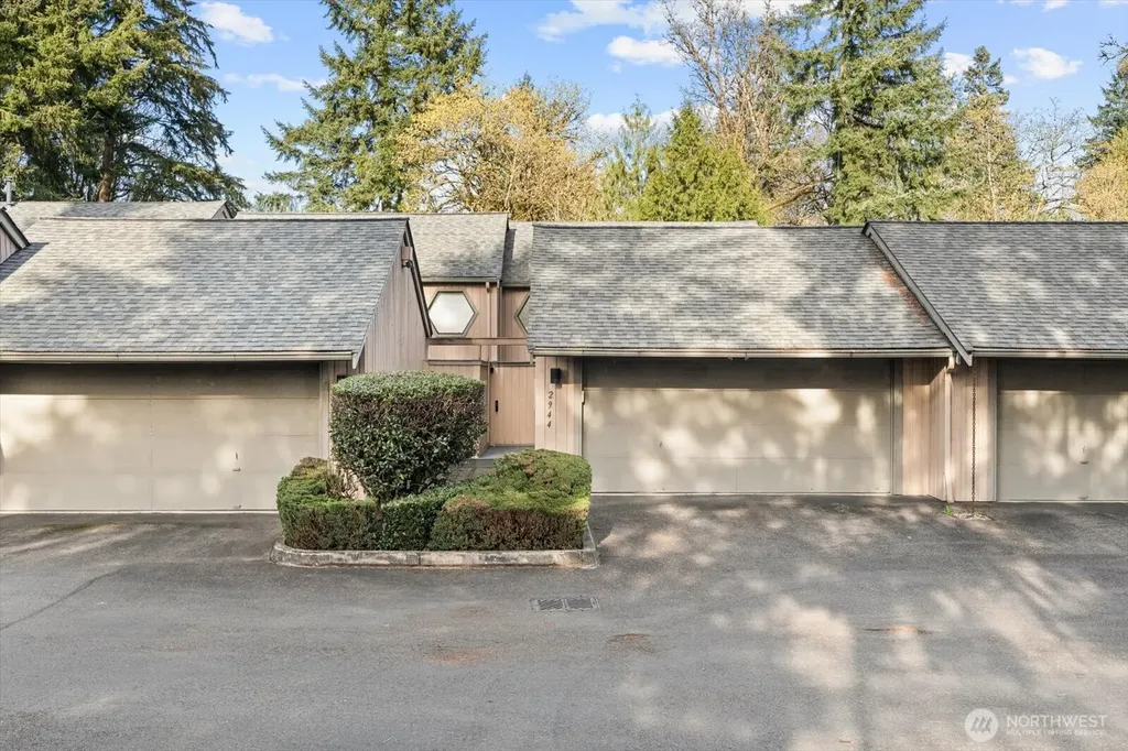 2944 Kennewick Place NE Renton WA 98156