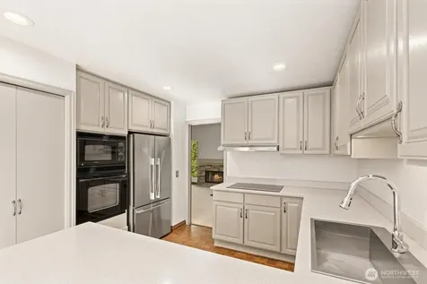 2944 Kennewick Place NE Renton WA 98156