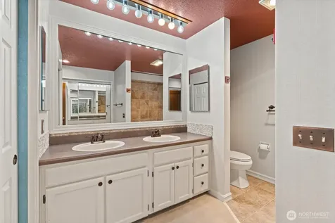 2944 Kennewick Place NE Renton WA 98156