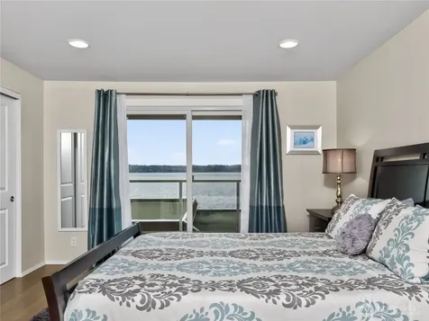 10203 47th Avenue SW Seattle WA 98146