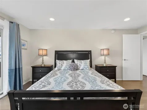 10203 47th Avenue SW Seattle WA 98146