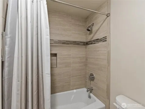 10203 47th Avenue SW Seattle WA 98146