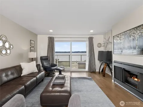 10203 47th Avenue SW Seattle WA 98146