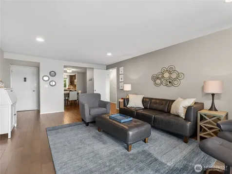 10203 47th Avenue SW Seattle WA 98146