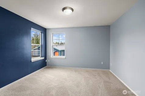 10549 Stone Ave N Seattle WA 98133