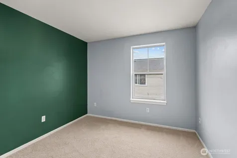 10549 Stone Ave N Seattle WA 98133