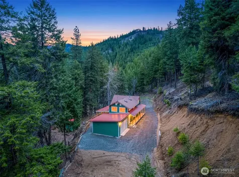 695 Sand Creek Road Cashmere WA 98815