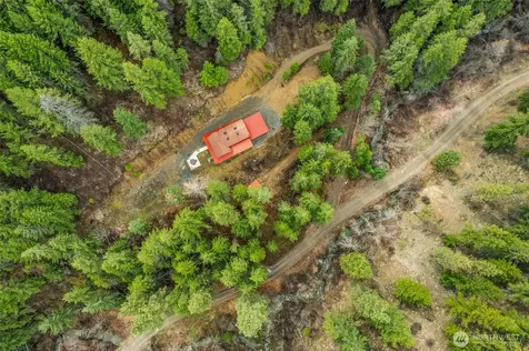 695 Sand Creek Road Cashmere WA 98815