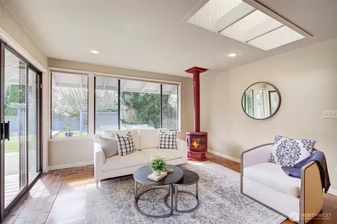 243 140th Avenue NE Bellevue WA 98005