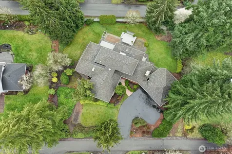 243 140th Avenue NE Bellevue WA 98005