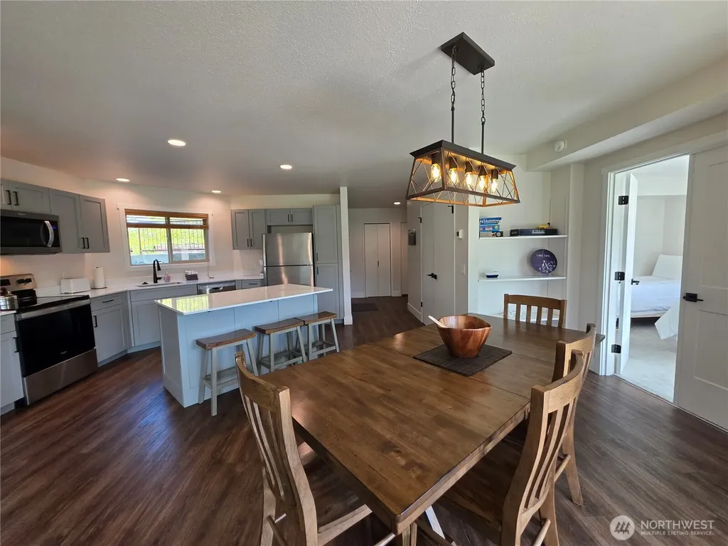 1 Lodge 606-q Manson WA 98831