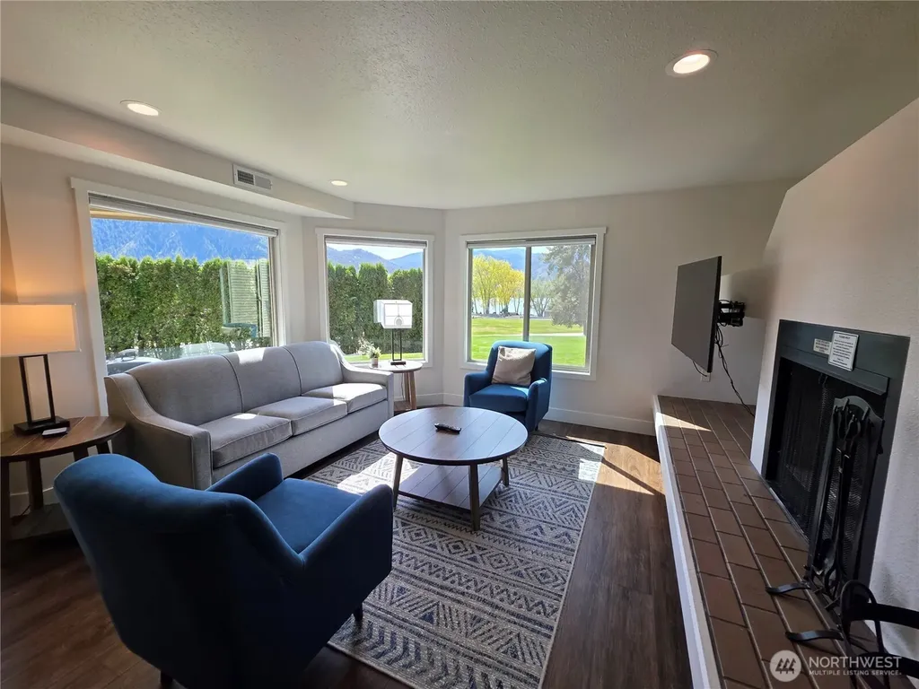 1 Lodge 606-q Manson WA 98831