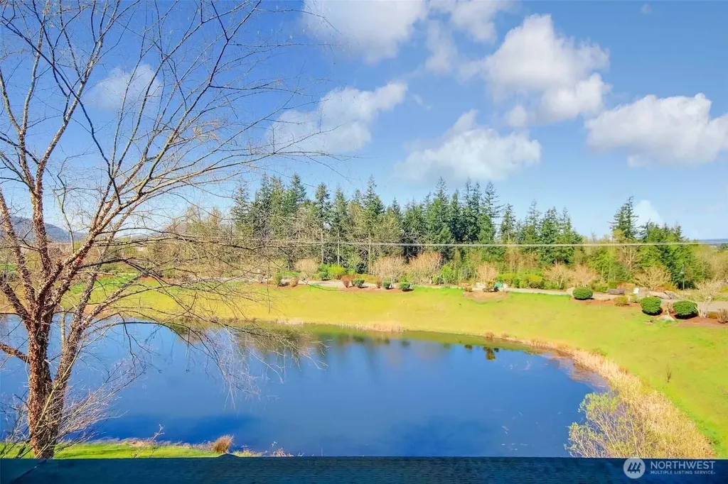 1957 23rd Place NE Issaquah WA 98027