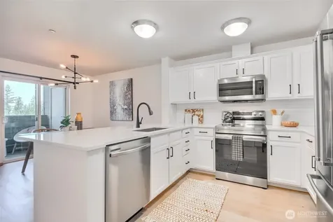 1957 23rd Place NE Issaquah WA 98027