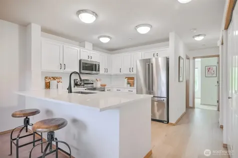1957 23rd Place NE Issaquah WA 98027