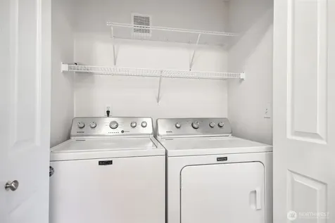 1957 23rd Place NE Issaquah WA 98027