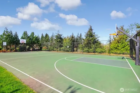 1957 23rd Place NE Issaquah WA 98027