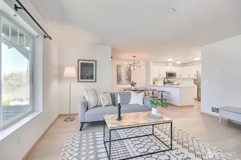1957 23rd Place NE Issaquah WA 98027